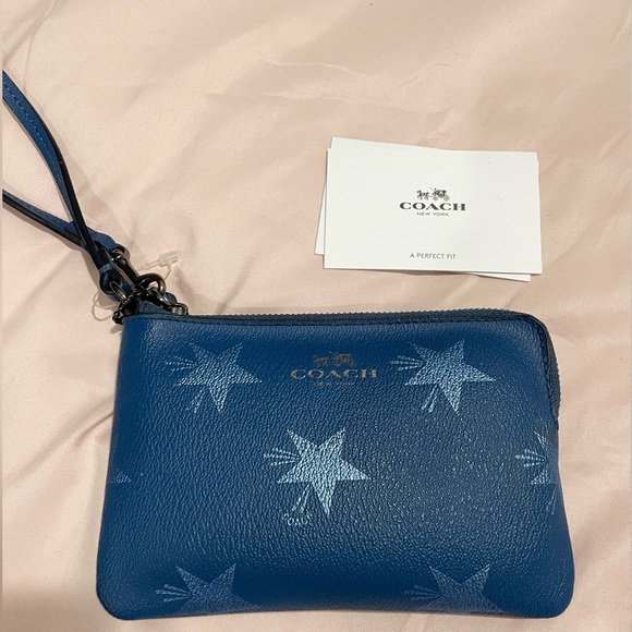 Coach blue wristlet - New without tags - Picture 1 of 3